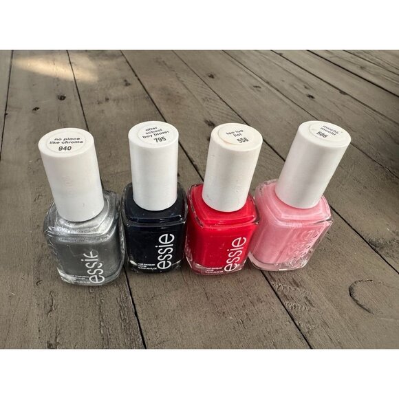 Lot of 4 Essie Nail Polish - Picture 1 of 2